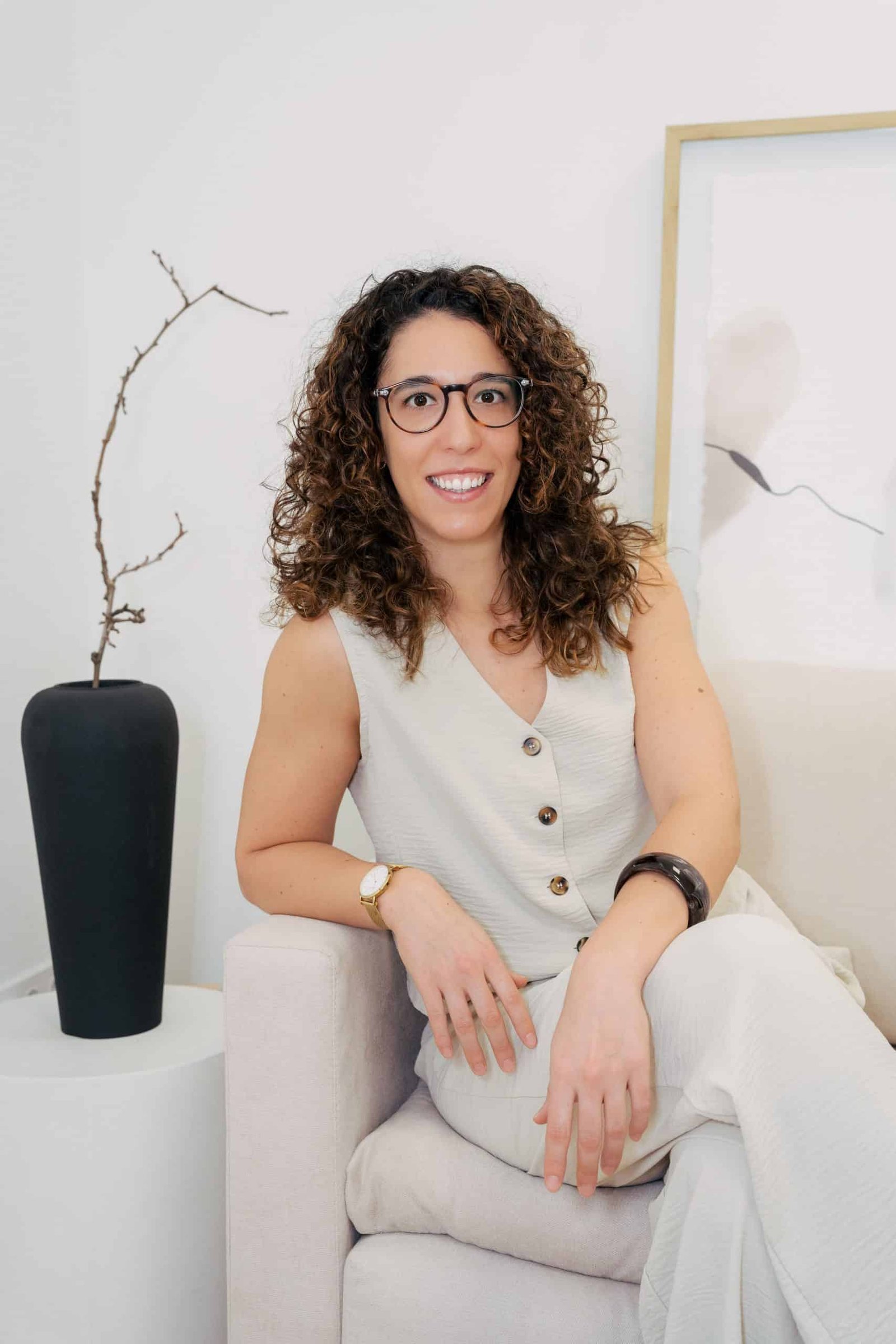 Psicóloga clínica en Madrid, co-directora de HONNE Psicoterapia, en consulta profesional